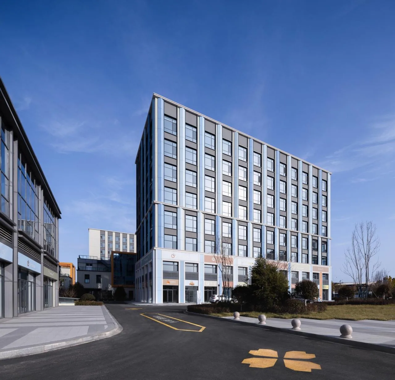 BIM Architecture | A New Industrial Community Designed to Retain Talents and Inspire Vitality/San Yi China