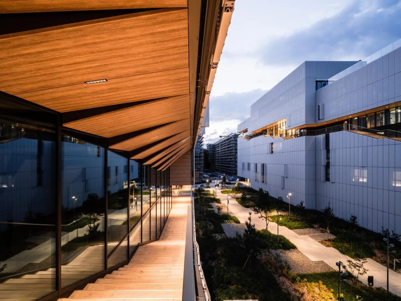 BIM Architecture | Morinaga Student Dormitory/Kengo Kuma Architecture Urban Design Firm+CCHE