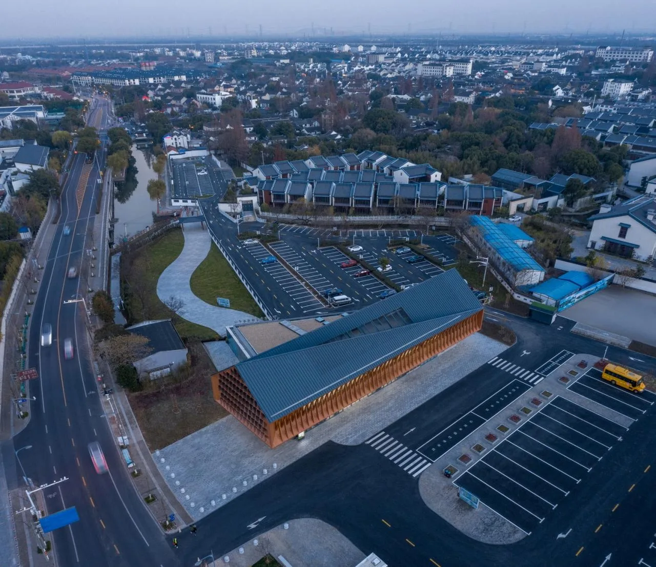 BIM Architecture | Zhujiajiao Tourist Service Center/Unparalleled Architecture Studio