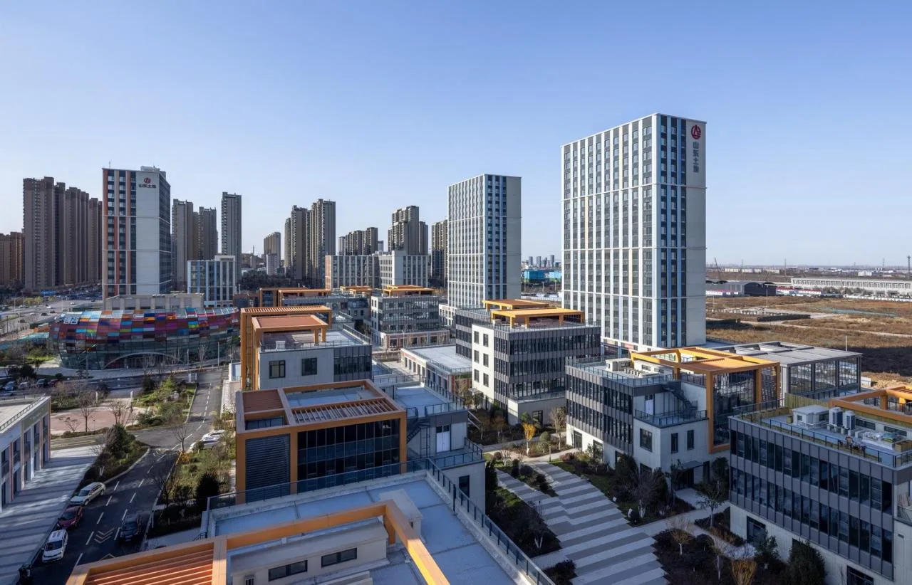 BIM Architecture | A New Industrial Community Designed to Retain Talents and Inspire Vitality/San Yi China