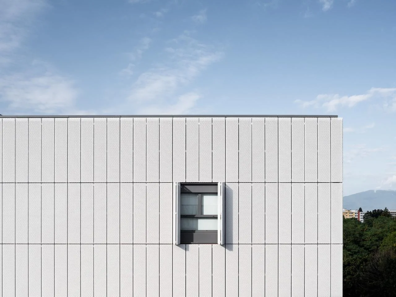 BIM Architecture | Morinaga Student Dormitory/Kengo Kuma Architecture Urban Design Firm+CCHE
