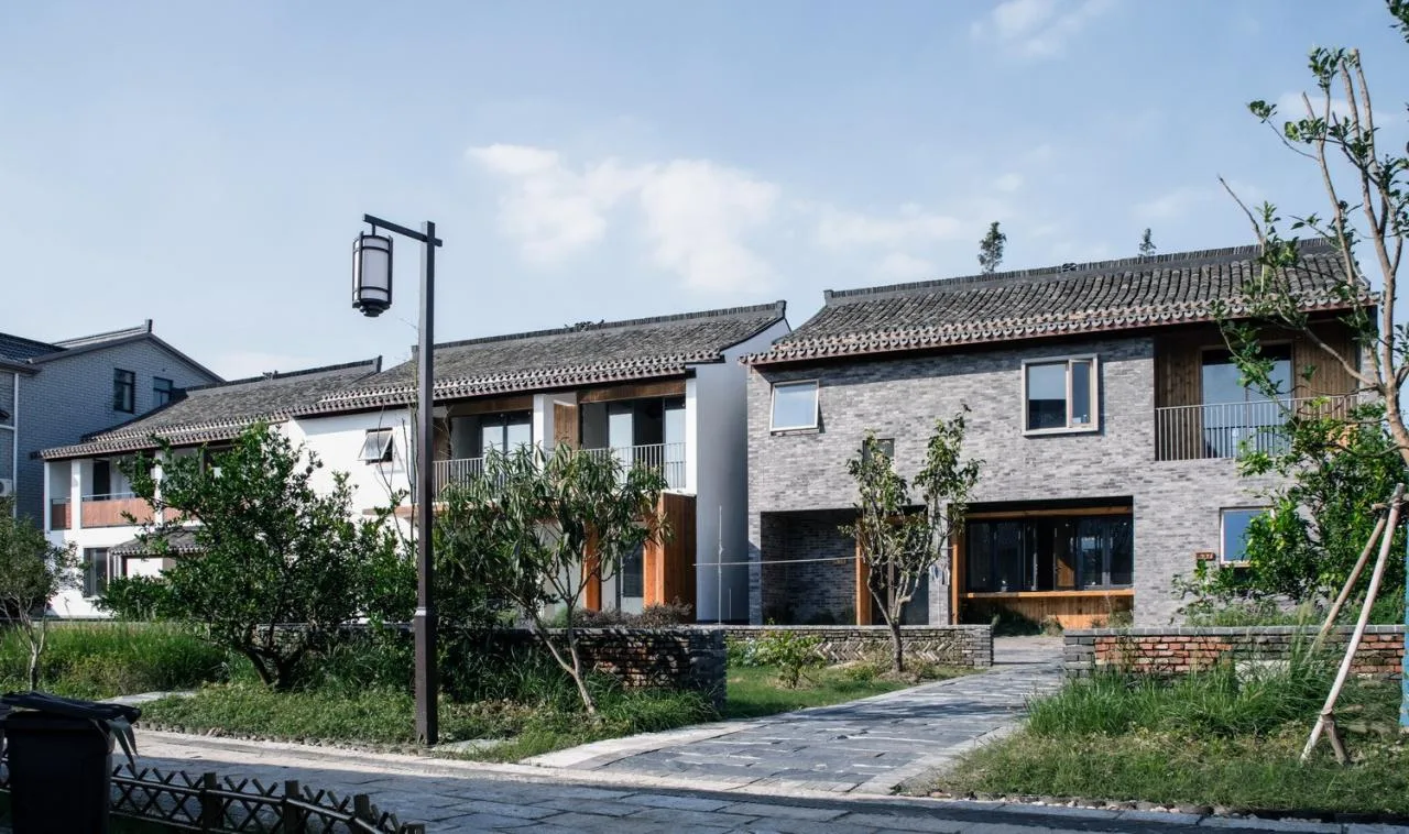 BIM Architecture | Low Cost Whole Village Renovation Practice: Rural Revitalization of Liyao Village in Fengxian, Shanghai/Water Stone Design