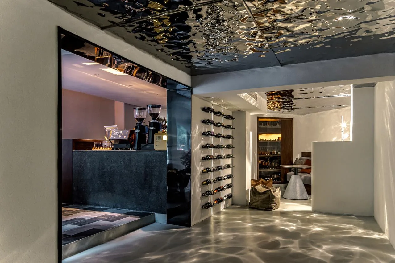 BIM Architecture | Wine ahead - Tilt your head and sway slowly/itD studio