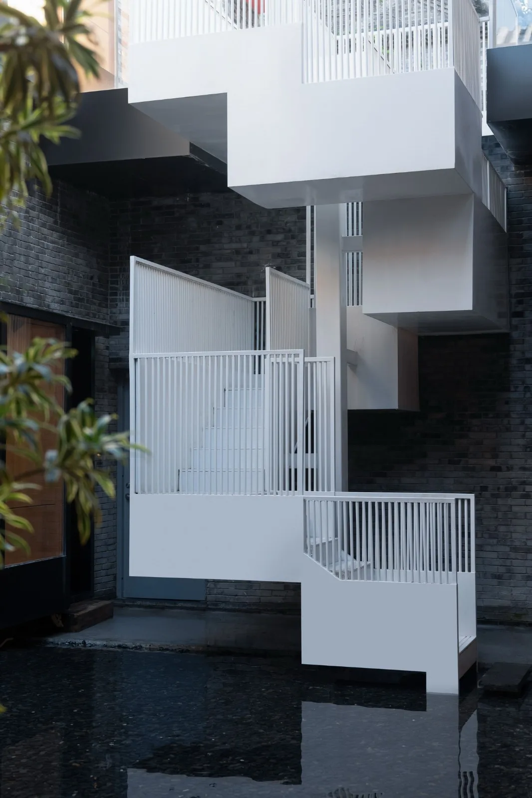 BIM Architecture | Interwoven Dialogue between New and Old - Courtyard Renovation Design at 91 Beiluogu Lane/Jiejie Studio