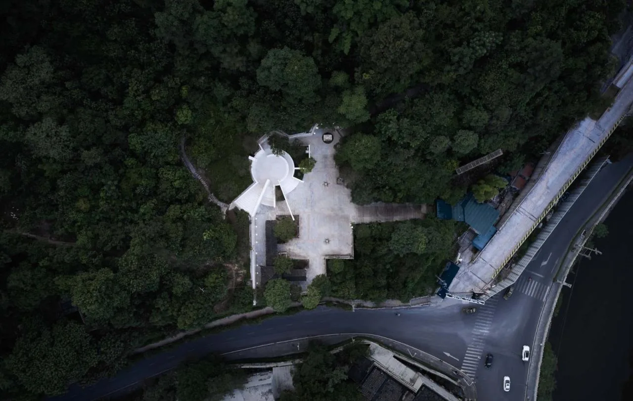 BIM Architecture | Zunyi Corpse Organ Donation Monument/Linhe Architecture Studio
