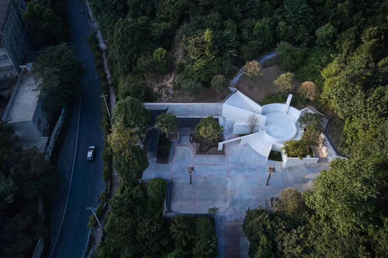 BIM Architecture | Zunyi Corpse Organ Donation Monument/Linhe Architecture Studio