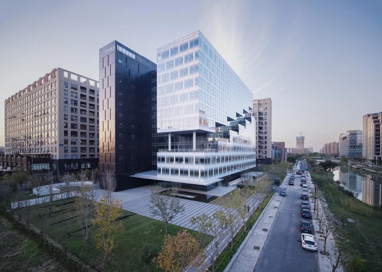 BIM Architecture | Hangzhou Weixing Intelligent Headquarters Project Record/Meng Fanhao - ad × line+