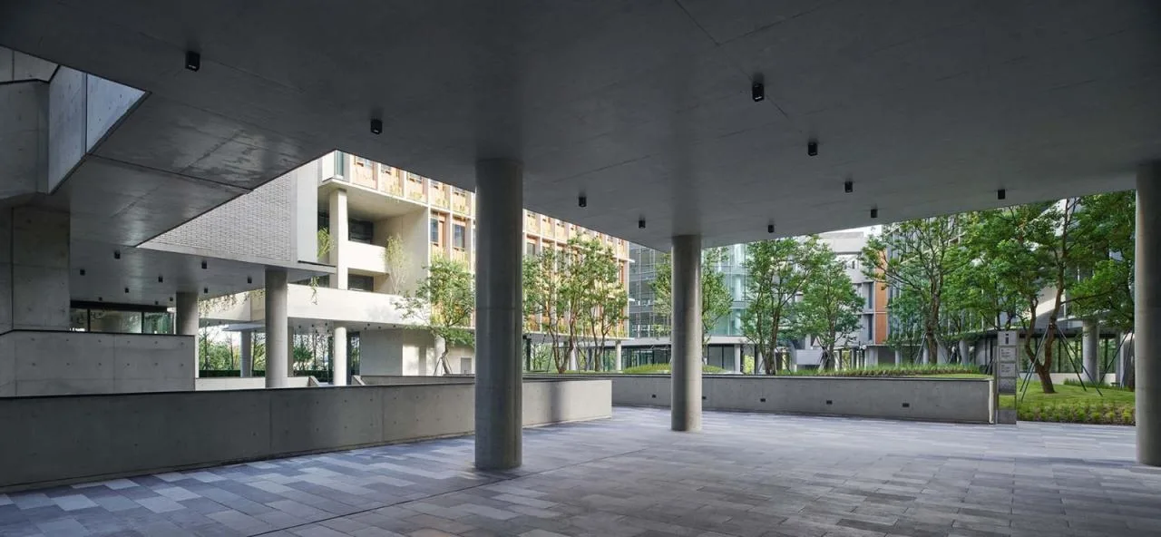 BIM Architecture | Chengdu Luhu Floating Headquarters Office Building/Vertical Building