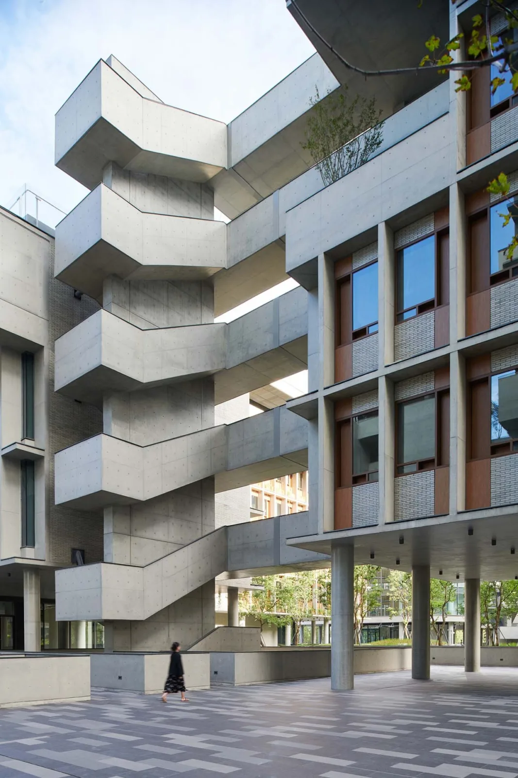 BIM Architecture | Chengdu Luhu Floating Headquarters Office Building/Vertical Building