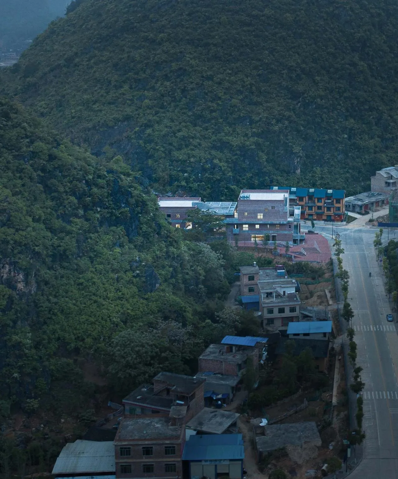 BIM Architecture | Ruyi Village Cultural Service Center and Featured Workshops/Local Studios in Shuikou Town, Jianghua Yao Ethnic Group