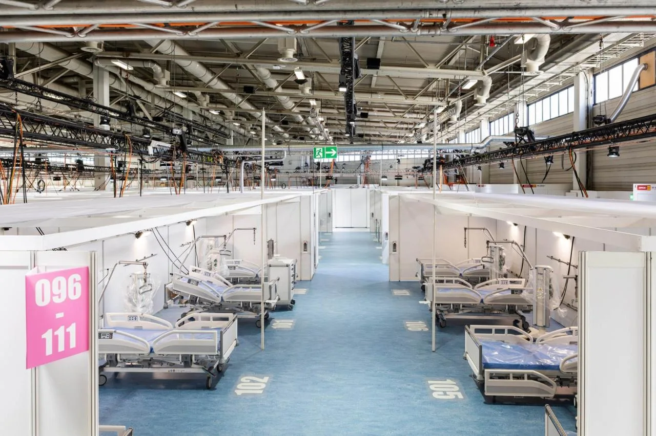 BIM Building | Berlin novel coronavirus Treatment Center, Exhibition Center Fangcang Hospital/Heinle, Wischer und Partner
