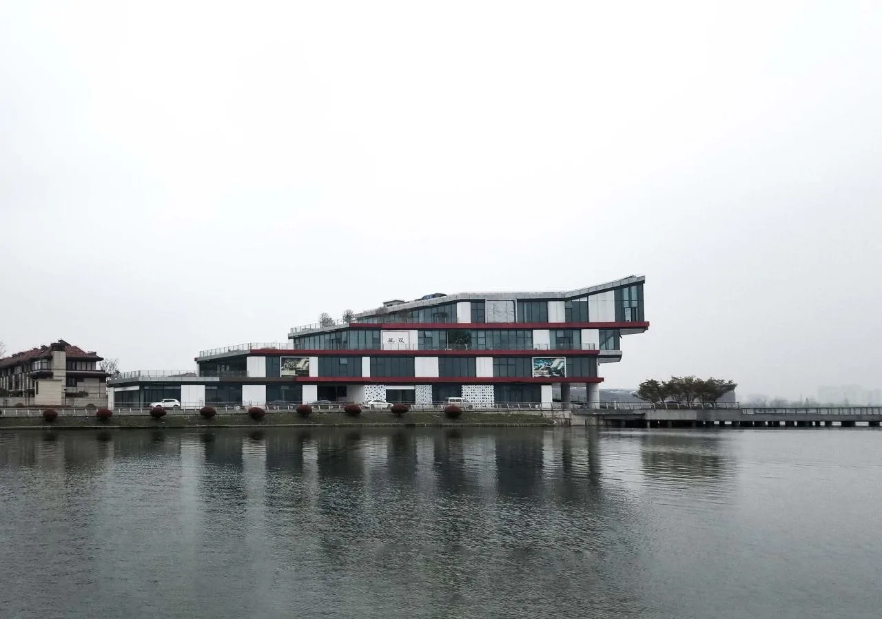 BIM Architecture | Roaming White Slices, Shanghai Fish/Tongji Original Design Studio