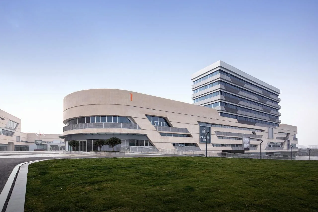 Automobile City Facilities