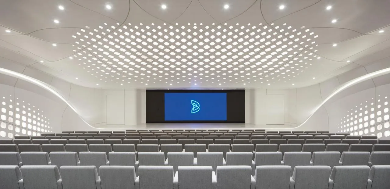 BIM Architecture | Sand Dunes in the Desert, BEEAH Headquarters Building/Zaha Hadid Architects