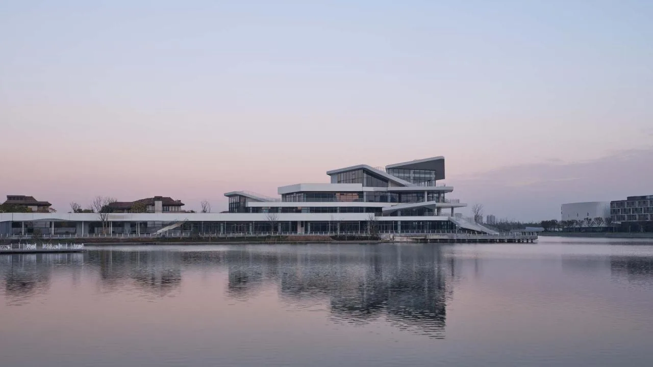 BIM Architecture | Roaming White Slices, Shanghai Fish/Tongji Original Design Studio