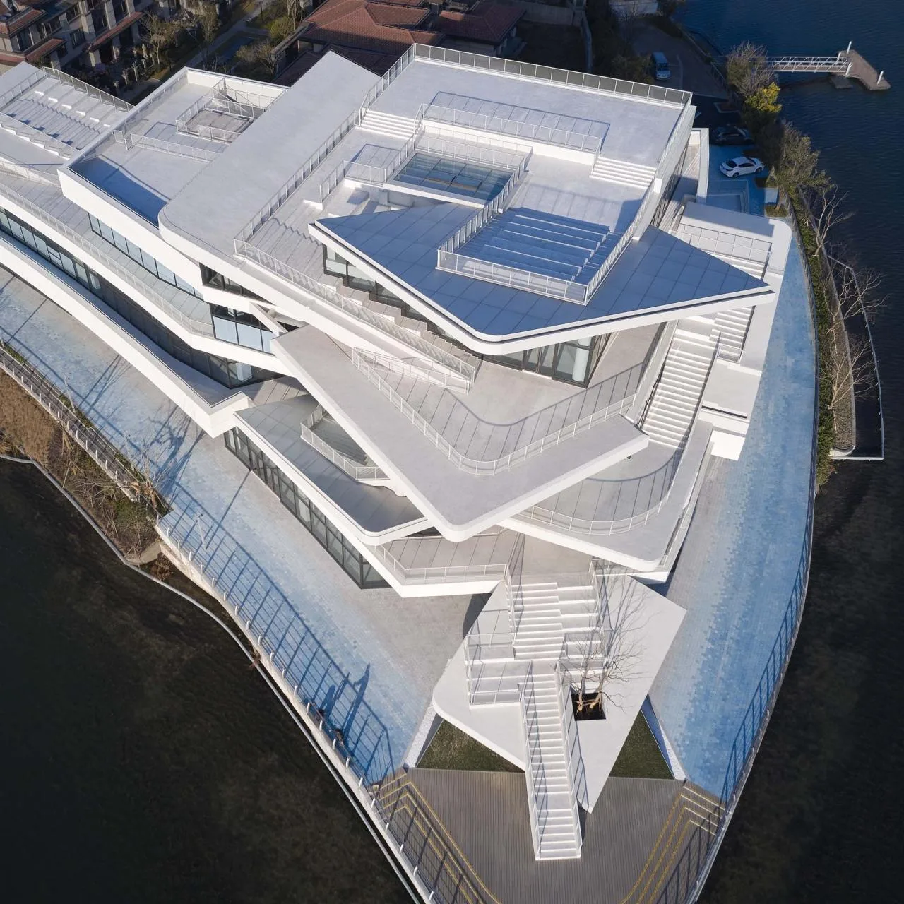 BIM Architecture | Roaming White Slices, Shanghai Fish/Tongji Original Design Studio