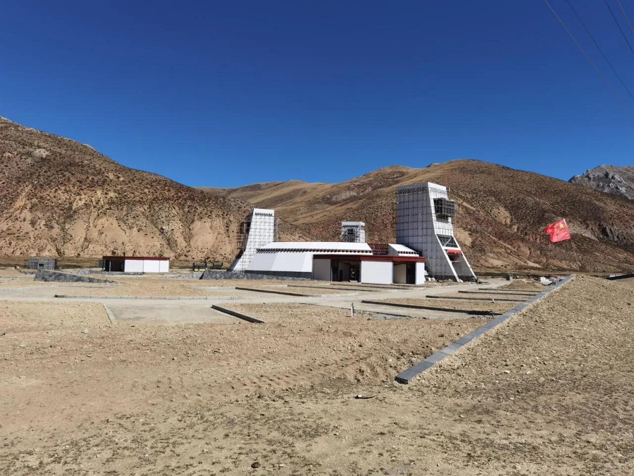 Bangda Tourism Distribution Center under construction