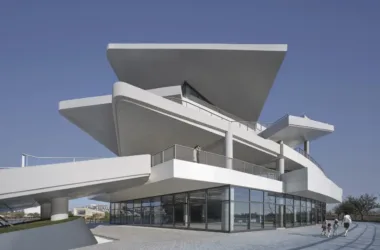 BIM Architecture: Exploring Roaming White Slices at Shanghai Fish by Tongji Original Design Studio-BIM WORLD