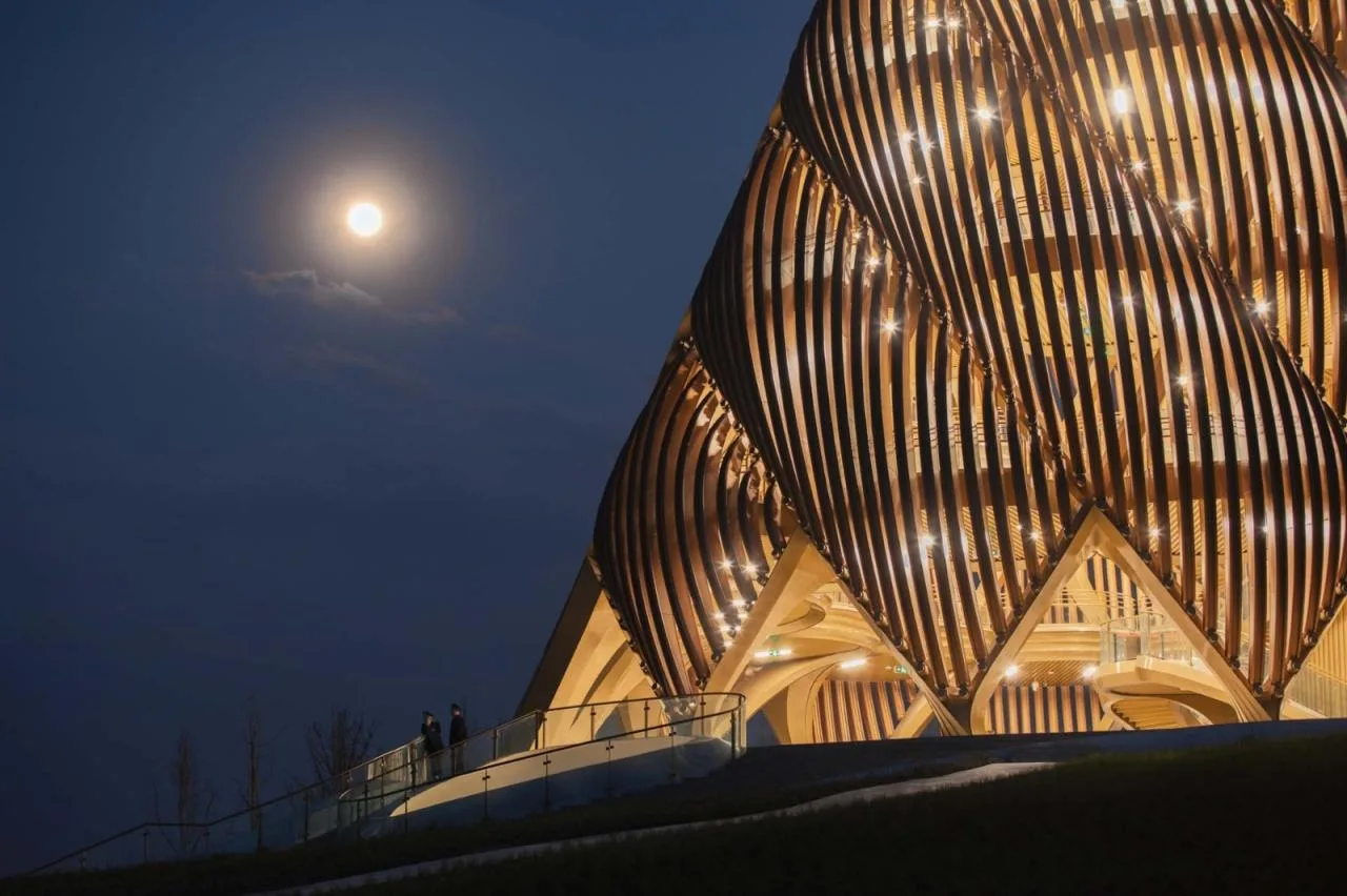 BIM Architecture | Chengdu Panda Base Panda Tower, Mechanical 'Bamboo Shoots'/UDG. Studio Zero