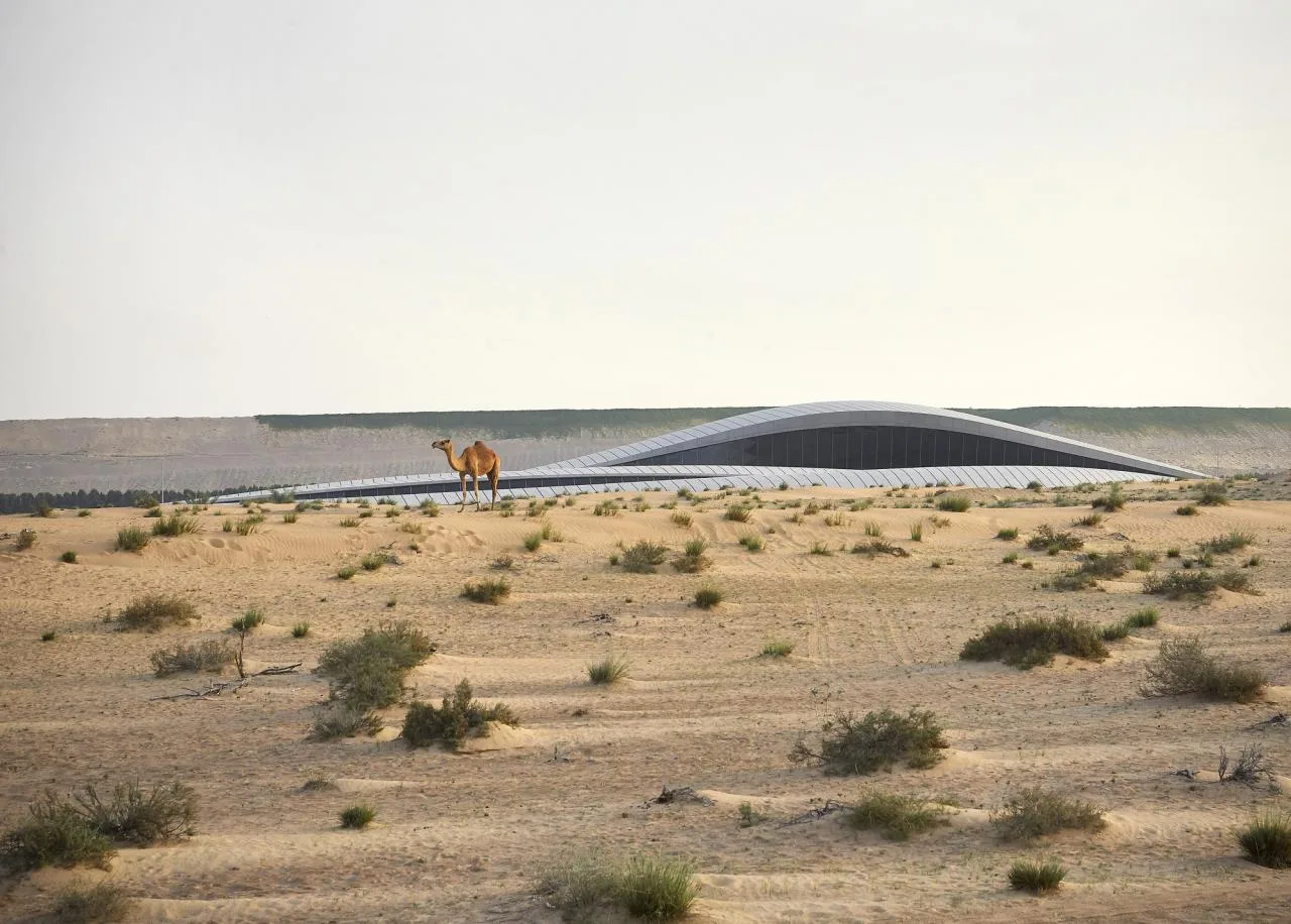 BIM Architecture | Sand Dunes in the Desert, BEEAH Headquarters Building/Zaha Hadid Architects