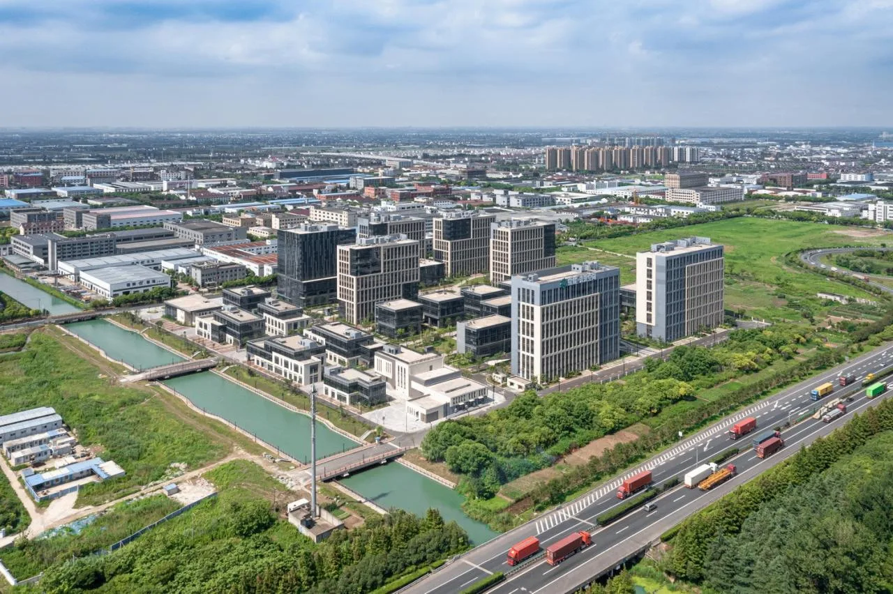 Shanghai Baoneng Future Space