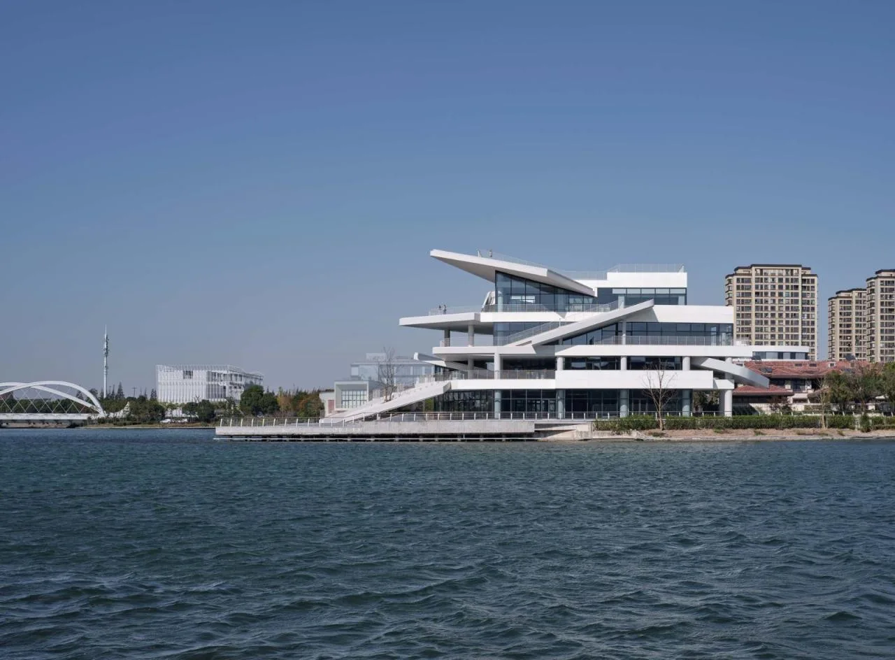 BIM Architecture | Roaming White Slices, Shanghai Fish/Tongji Original Design Studio
