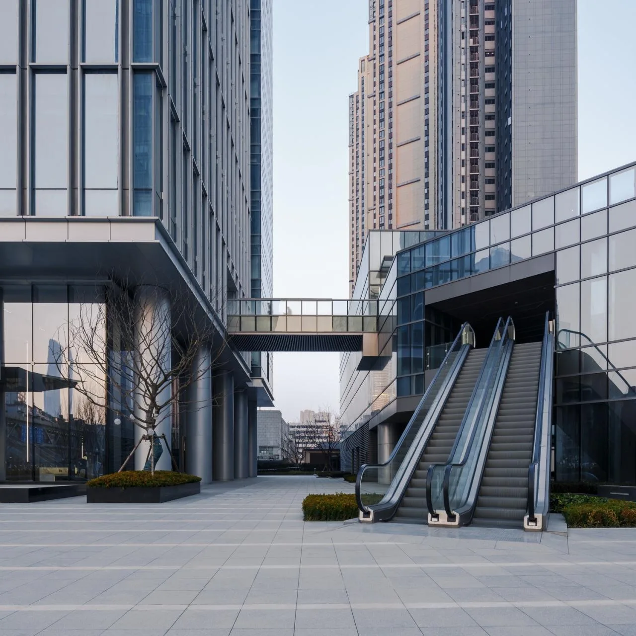 BIM Architecture | Reshaping the Urban Skyline and Stitching Street Life: Wuhan Zhonghai Center/Botao Design