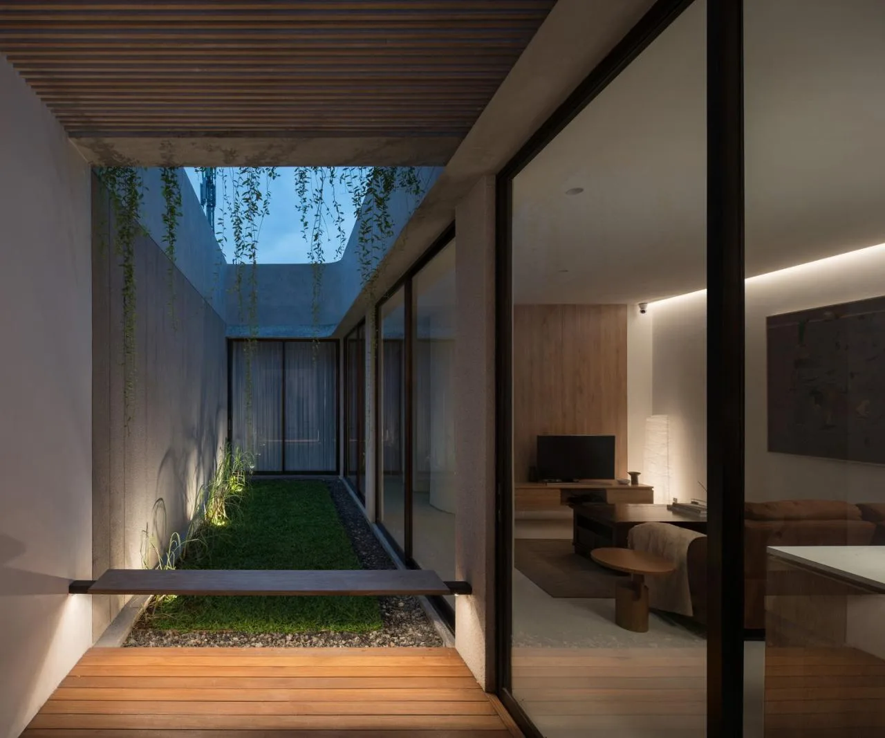 BIM Architecture | Independent Residential Buildings in Narrow Terrain: YD Residential/Isso Architects