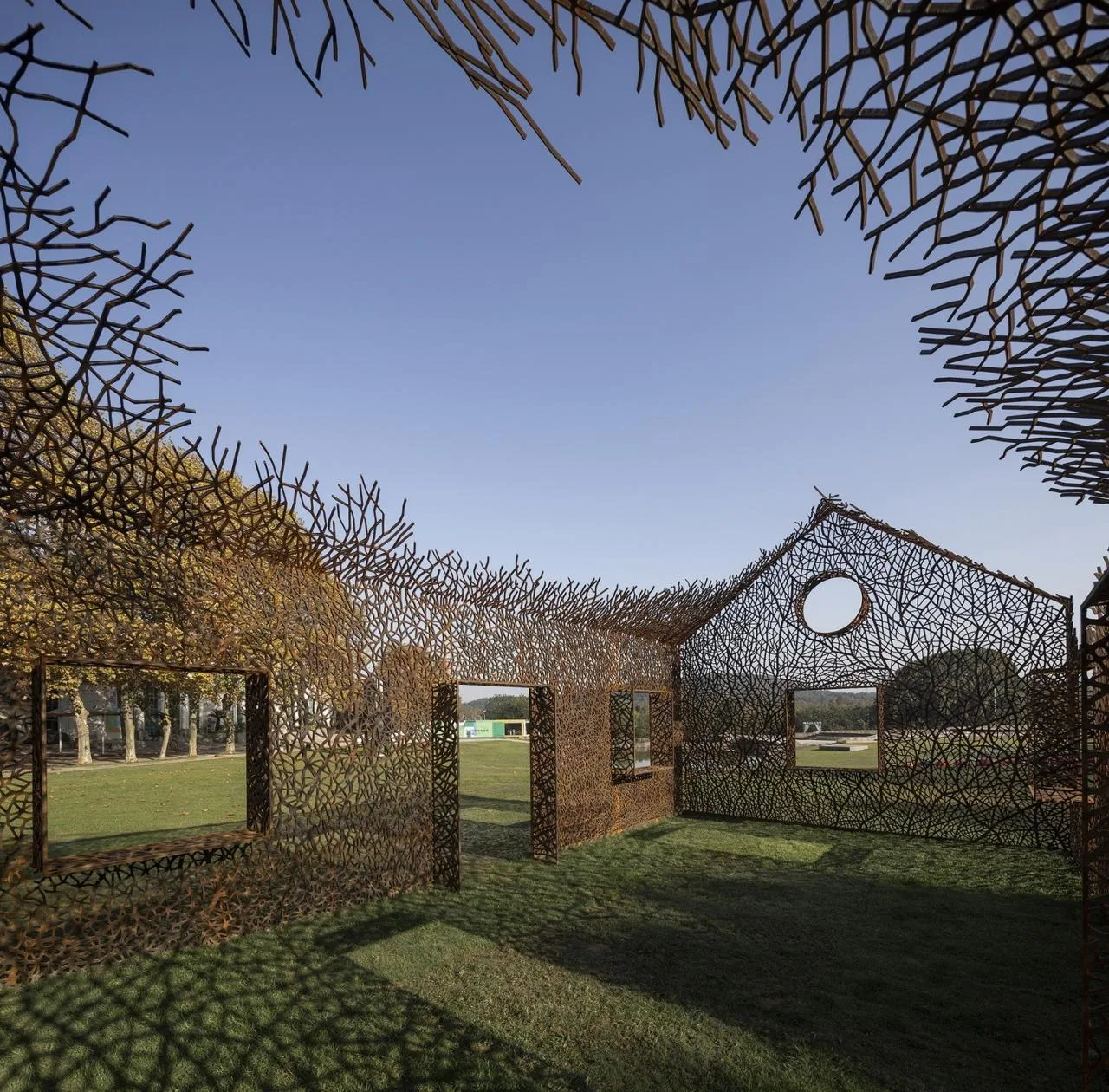 BIM Architecture | "The Disappearing House" by Hu Quanchun