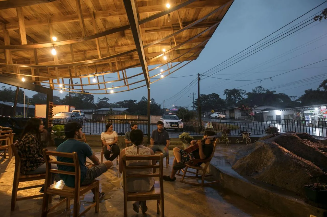 BIM Architecture | Under the Banyan Tree at the Village Entrance, Ficus Alto/Natura Futura Arquitectura Community Public Space