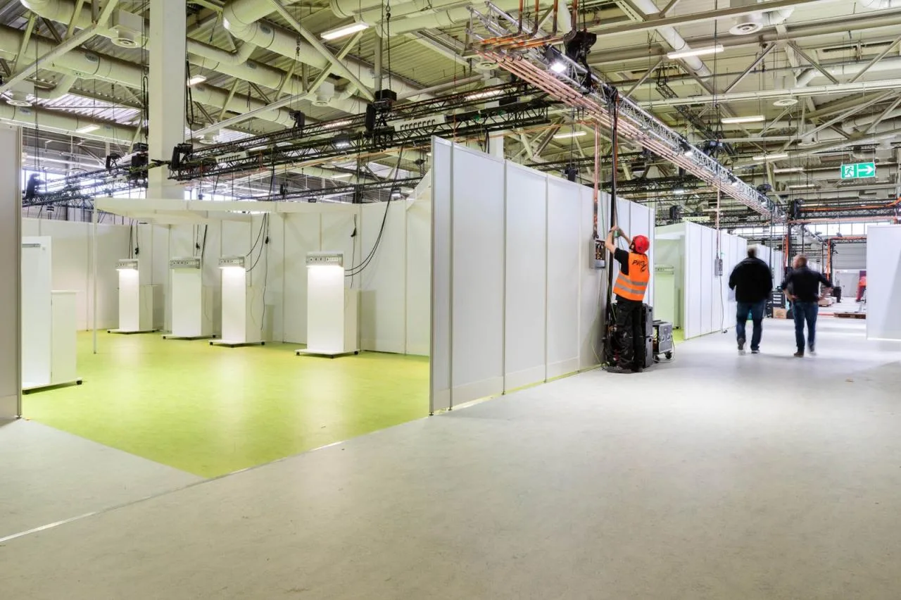 BIM Building | Berlin novel coronavirus Treatment Center, Exhibition Center Fangcang Hospital/Heinle, Wischer und Partner