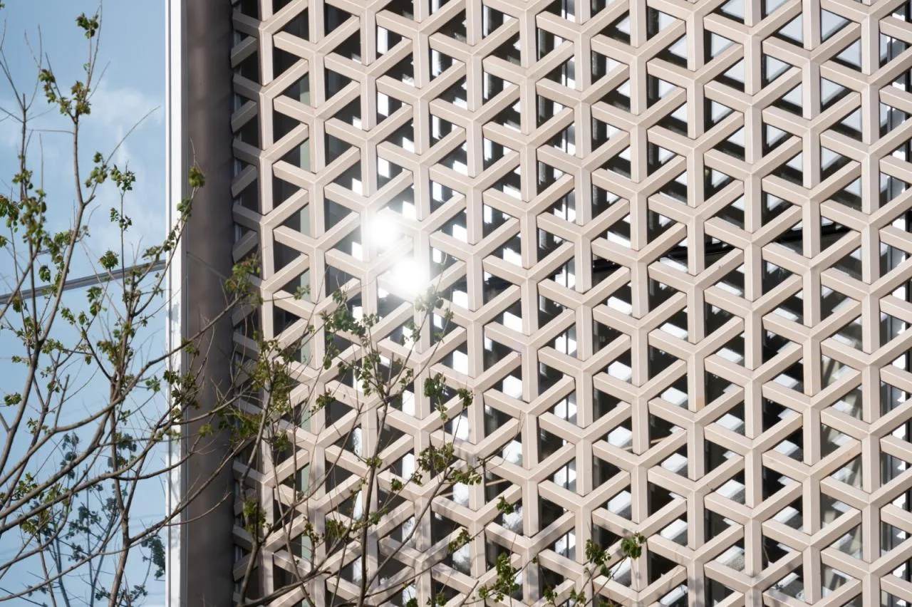 BIM architecture | The imagination of ribbons lingering in the mountains and forests - Kunming Overseas Chinese Town; Dianzhong Lehuocheng Community Center/Chengzhi Design