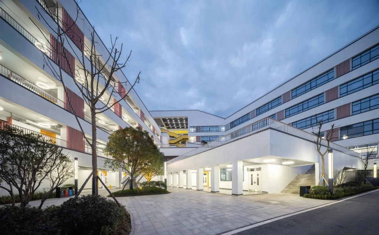 BIM Architecture | Jishou Zhongchi Xiangjun Lide School (Phase I)/Xiangwai Construction Studio
