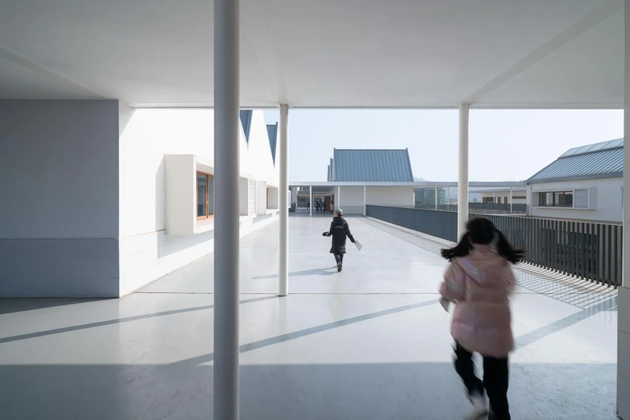 BIM Architecture | Parallel and Light School - Qingyijiang Road Primary School/Jing · Architectural Office (TAO)