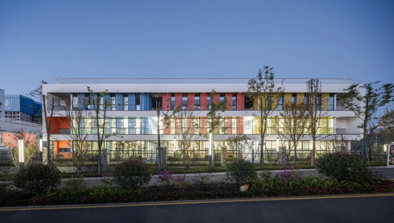 BIM Architecture | Jishou Zhongchi Xiangjun Lide School (Phase I)/Xiangwai Construction Studio