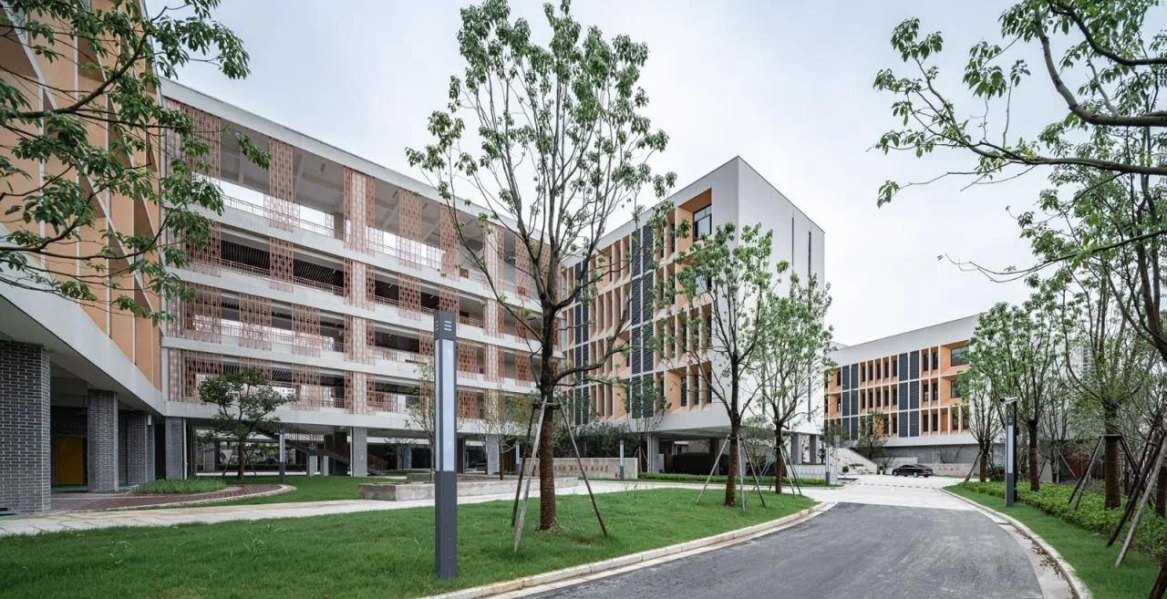 BIM Architecture | Open Education Landscape - Ningbo Vanke Panhuo Experimental Middle School/UA You'an Design