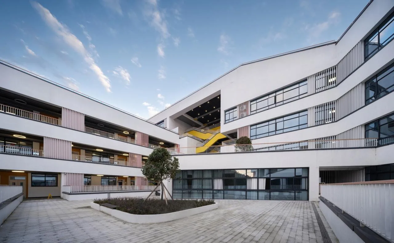 BIM Architecture | Jishou Zhongchi Xiangjun Lide School (Phase I)/Xiangwai Construction Studio