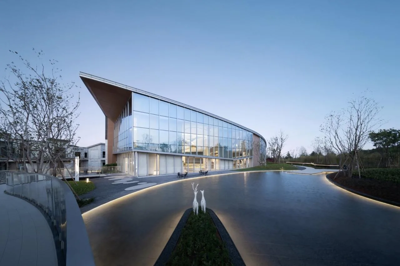 BIM architecture | The imagination of ribbons lingering in the mountains and forests - Kunming Overseas Chinese Town; Dianzhong Lehuocheng Community Center/Chengzhi Design