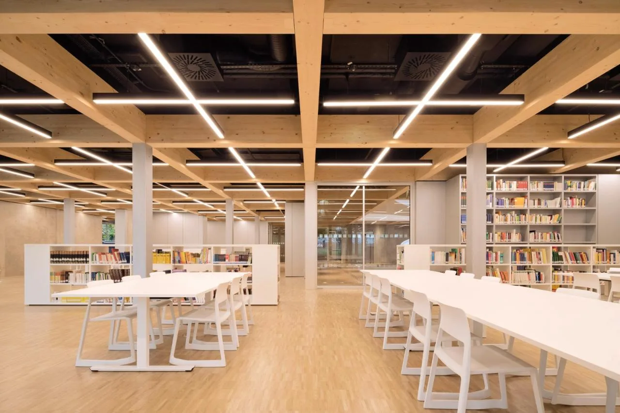 BIM Architecture | Rotating 45 Degrees, Campus Cafeteria and Media Center/wulf Architekten