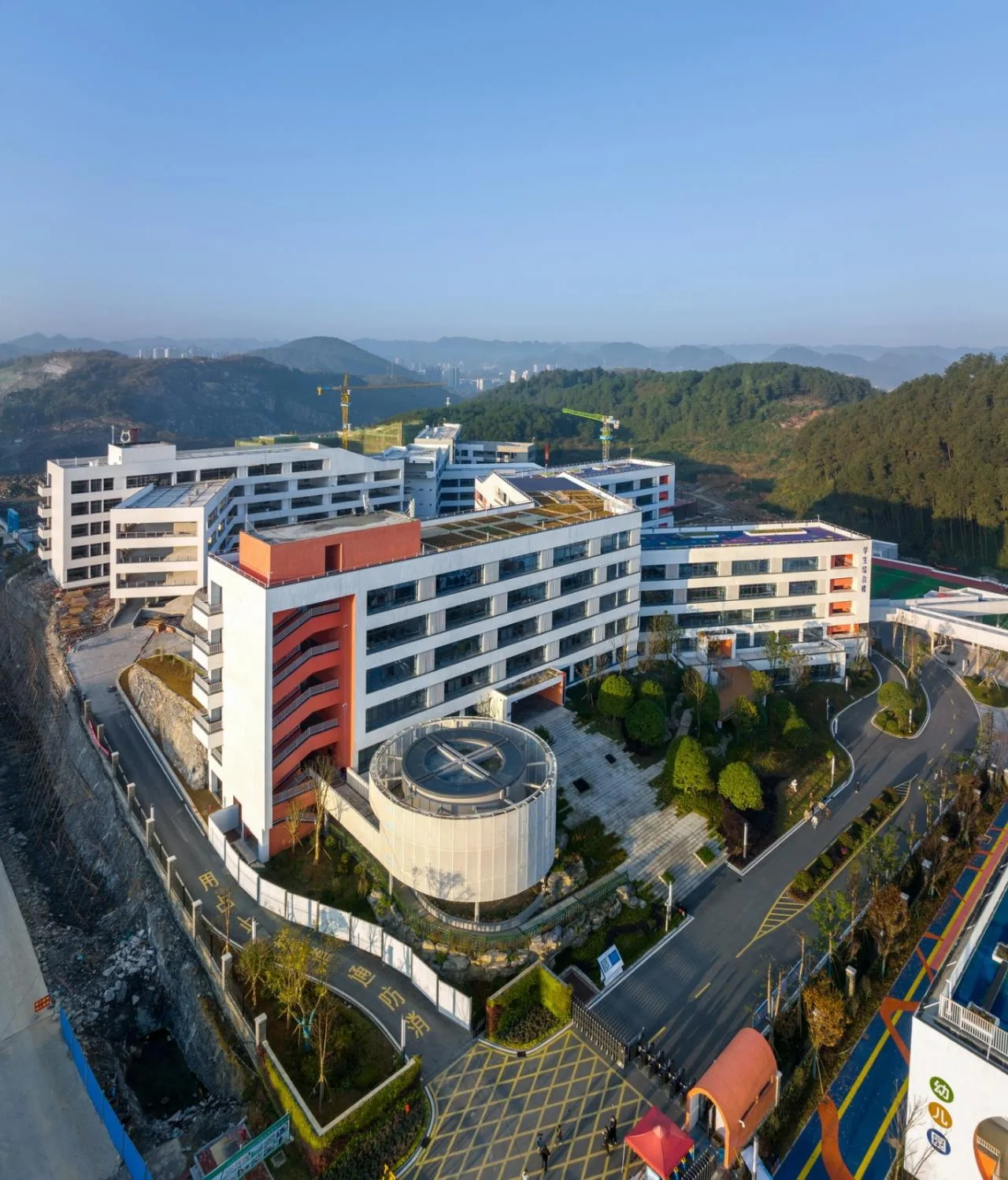 BIM Architecture | Jishou Zhongchi Xiangjun Lide School (Phase I)/Xiangwai Construction Studio