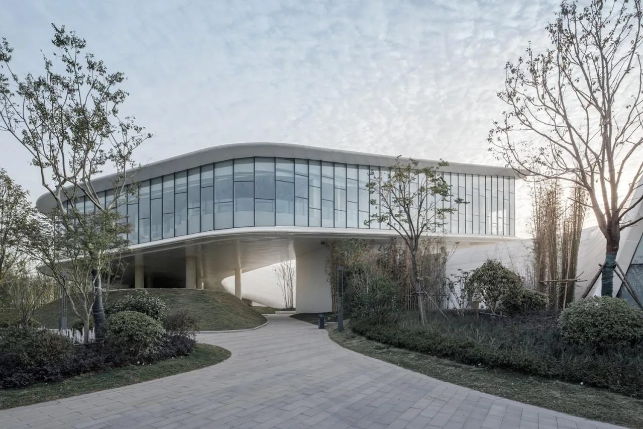 BIM Architecture | Organisms Growing Against Gravity - Honghu Xintan Exhibition Center/UA You'an Design