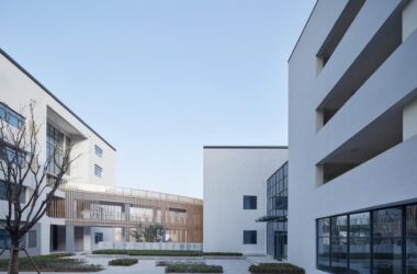 BIM Architecture: 'Container of Time' at Zhengzhou Aihua International School by UA You'an Design-BIM WORLD