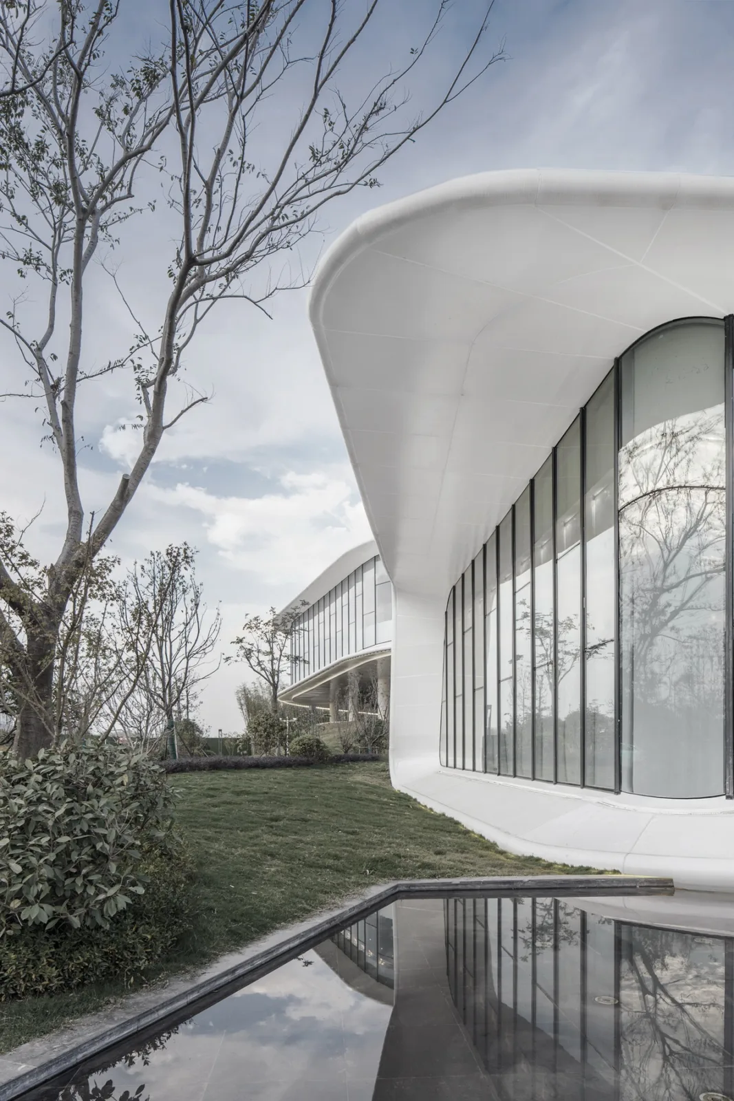 BIM Architecture | Organisms Growing Against Gravity - Honghu Xintan Exhibition Center/UA You'an Design