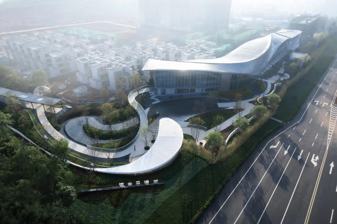 BIM architecture | The imagination of ribbons lingering in the mountains and forests - Kunming Overseas Chinese Town; Dianzhong Lehuocheng Community Center/Chengzhi Design