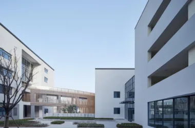 BIM Architecture: 'Container of Time' at Zhengzhou Aihua International School by UA You'an Design-BIM WORLD