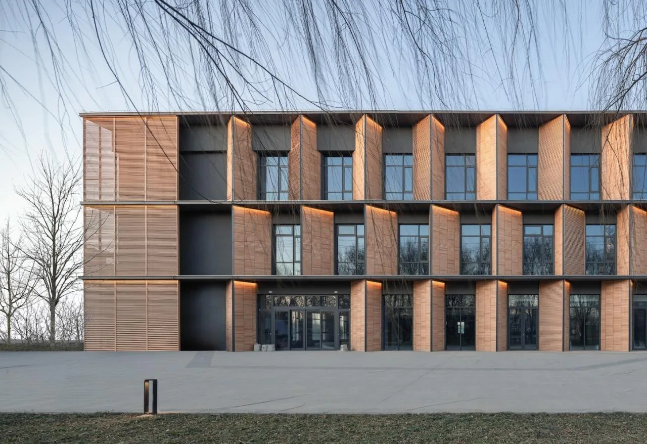 BIM Architecture | Renovation of Abandoned Factory Buildings for Health and Wellness Facilities/Qicheng Design