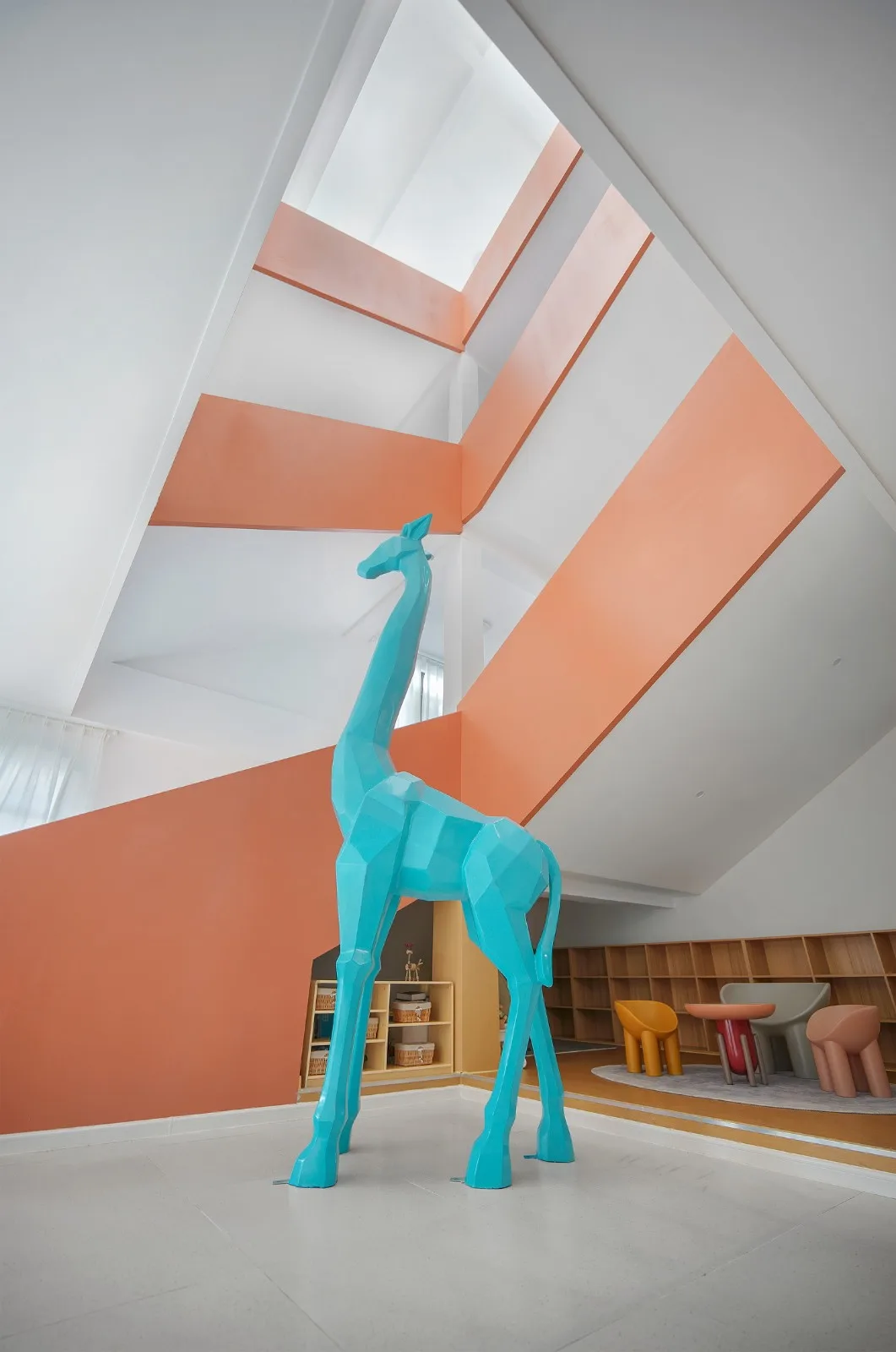 BIM Architecture | Haikou Mountain High School Kindergarten: How to conquer children with a kindergarten located under a high-speed railway station/DIKA's new work