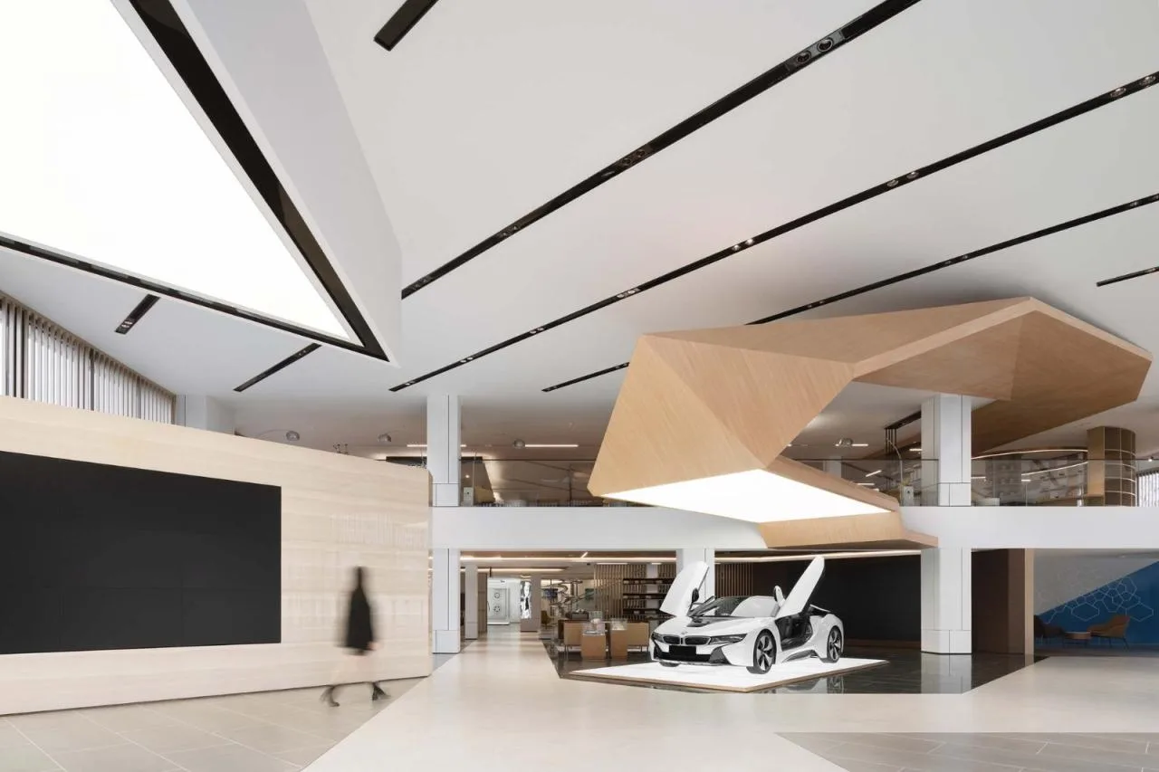 BIM Architecture | Chengdu BMW Experience Center/Zhu Haibo Architectural Design Firm