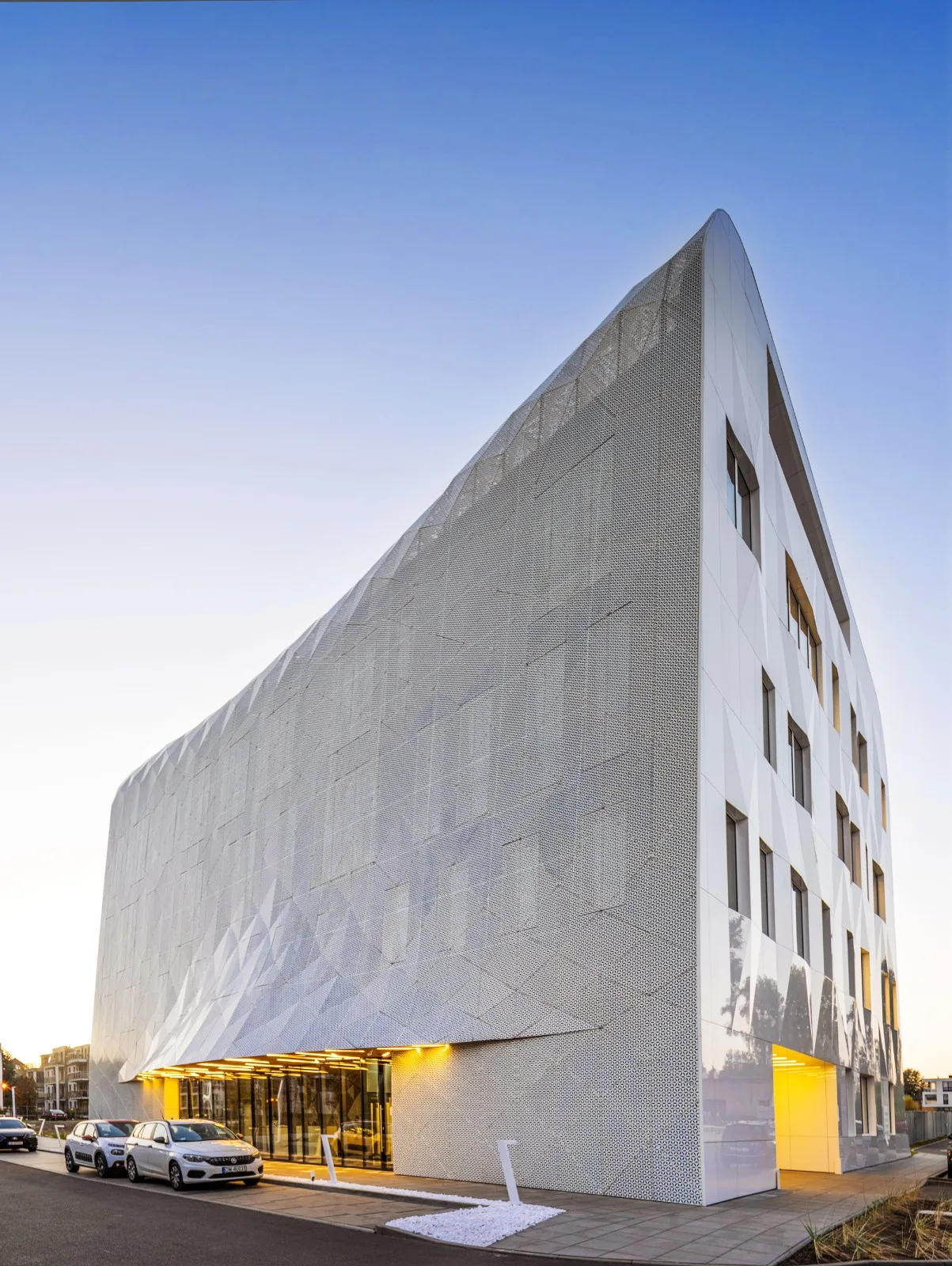 BIM Architecture | The 'Wave' of Healing Towns, Medical Research Center/FAAB