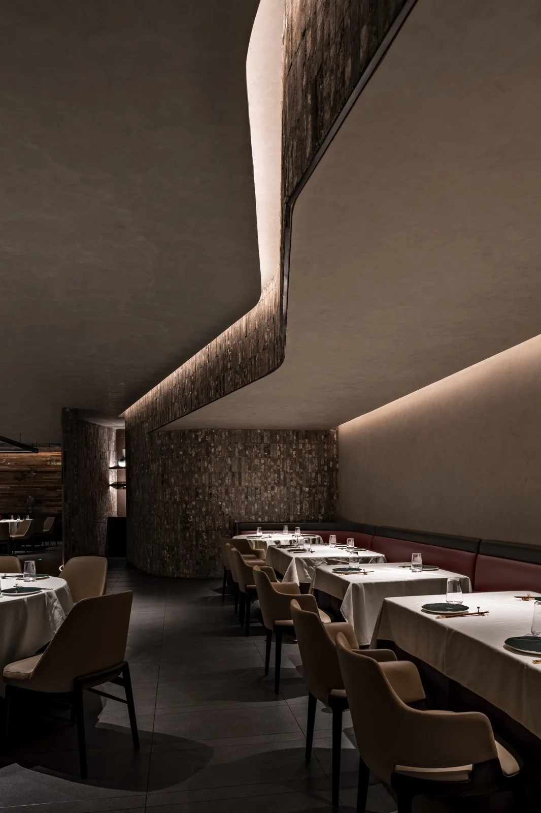 BIM Architecture | Four Seasons Minfu Shanghai Bund Store/IN.X Interior and Exterior Design